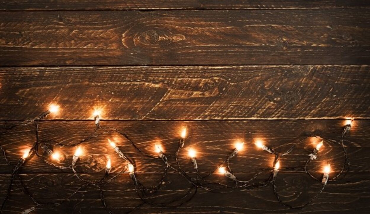 Las luces son un elemento clave en la decoración navideña