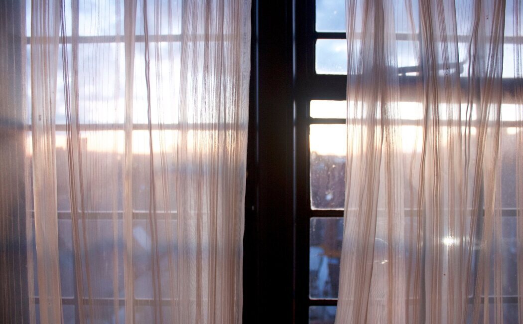 10 errores muy comunes a la hora de colgar las cortinas