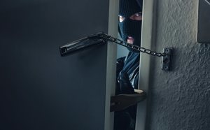 Cómo protejo mi casa de okupas y ladrones